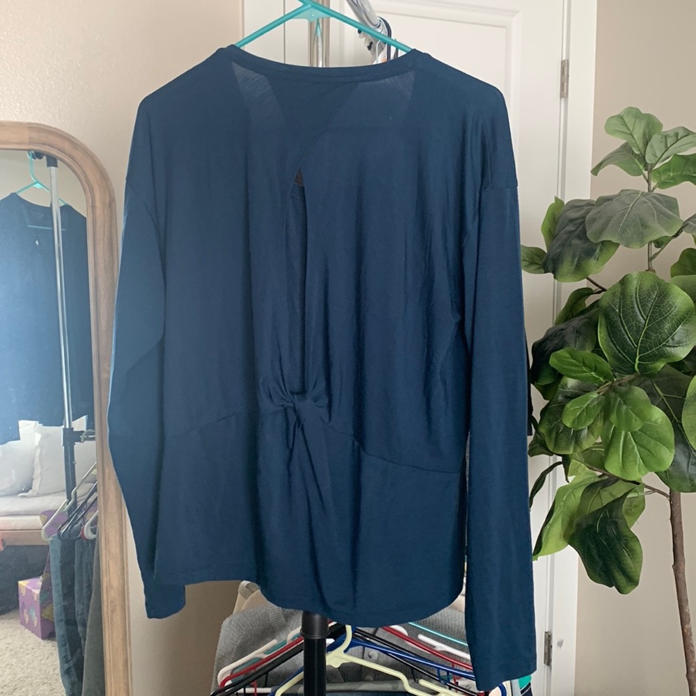 Athleta open tie-back long sleeve deep teal top